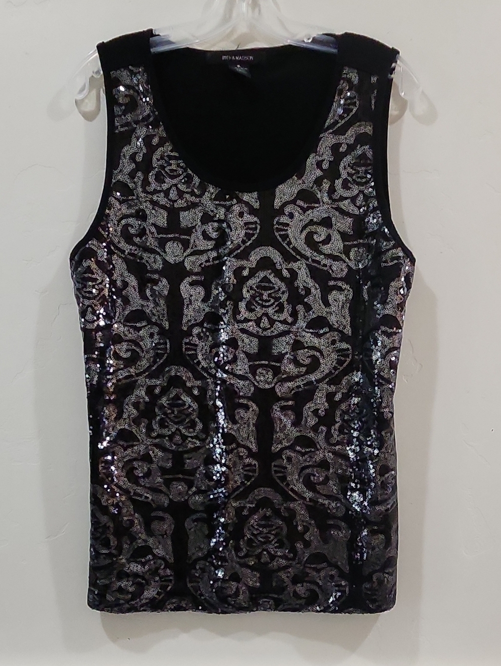Sleeveless Black Sequin Patterned Tank Top